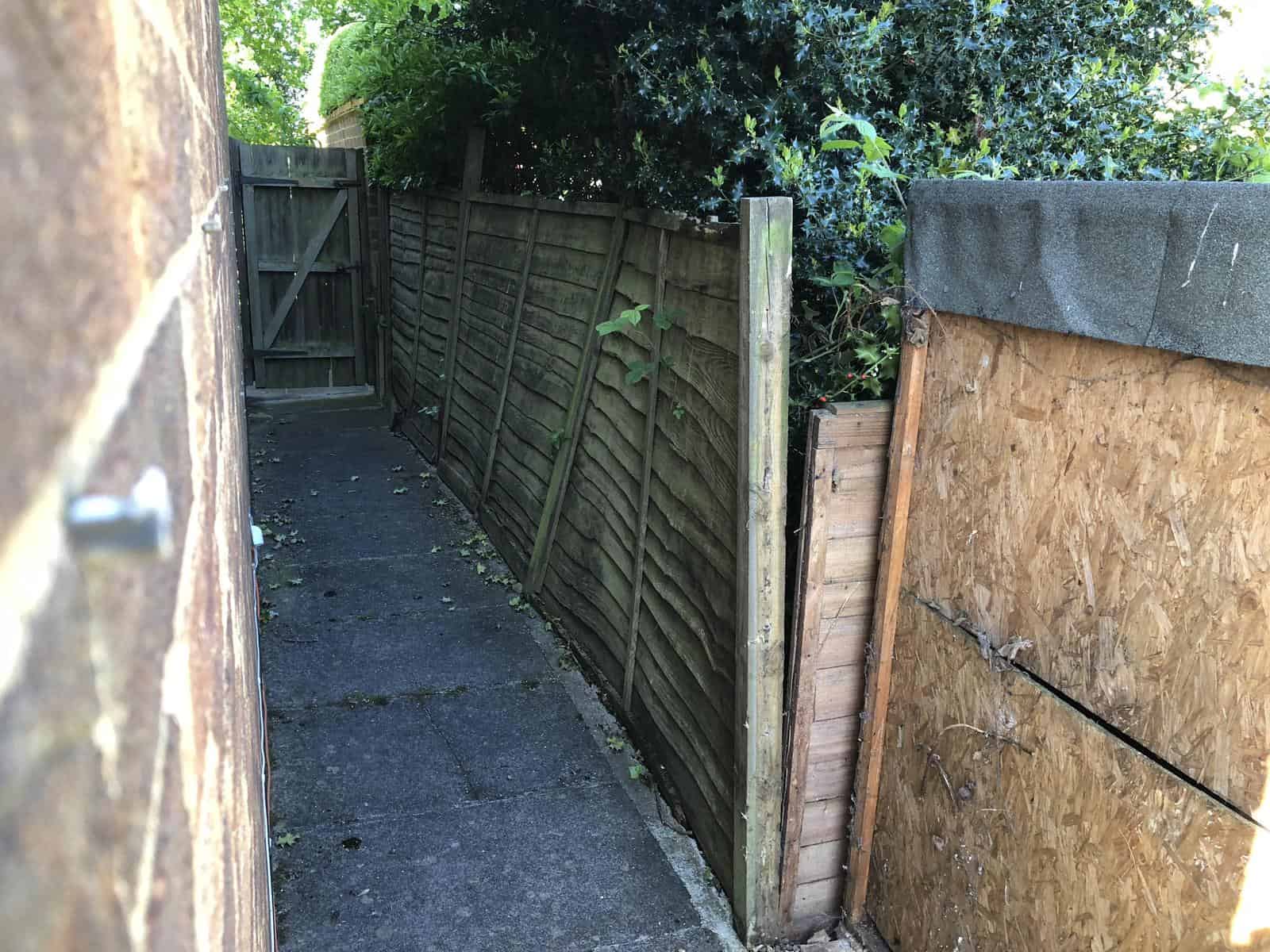 Latest fence work and some words from a customer - TIDY GARDENS